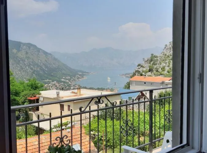 Apartment Perovic