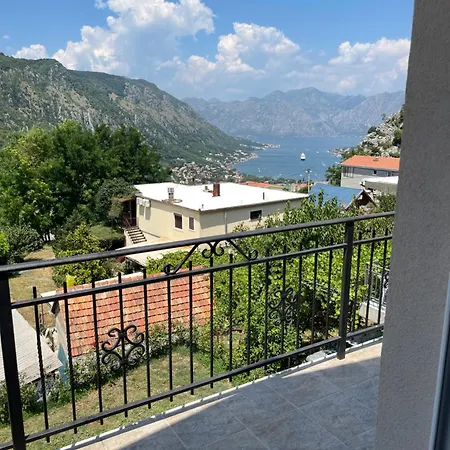 Apartment Perovic Kotor Exterior photo